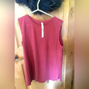 NO LONGER AVAILABLE The color is called Misty Merlot.